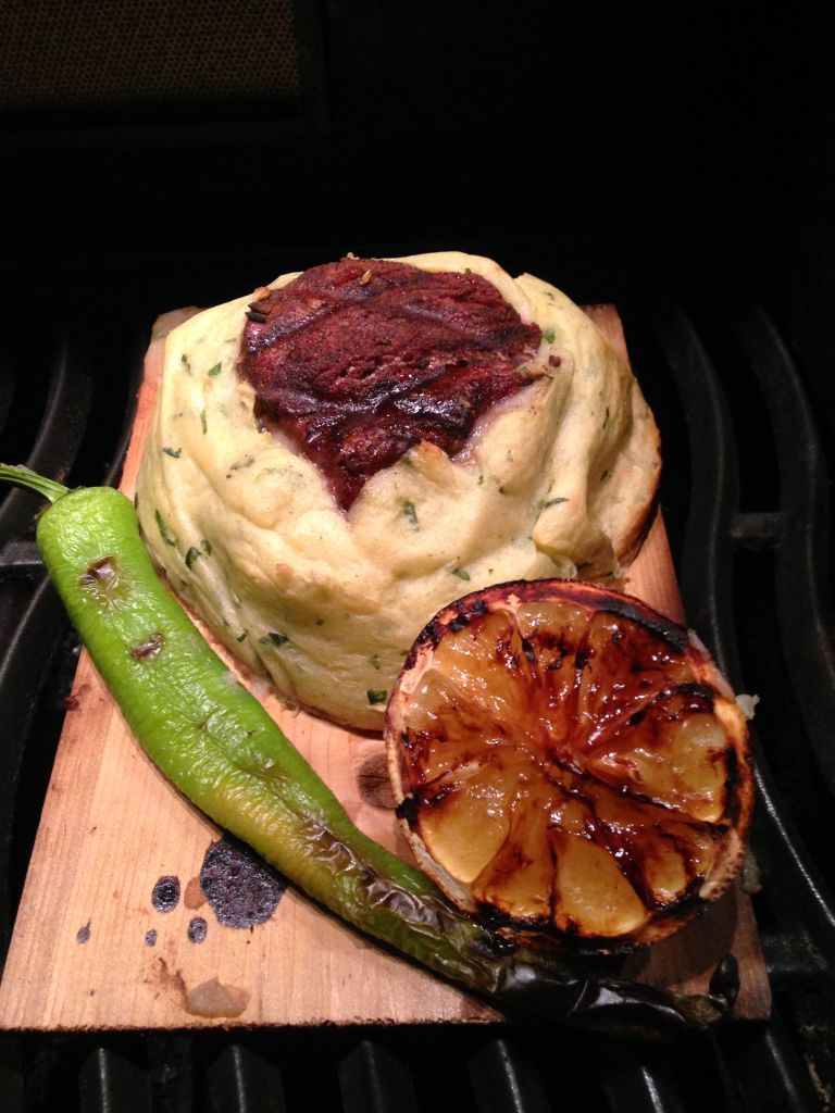 Plankgrillad oxfilé med rökt potatismos