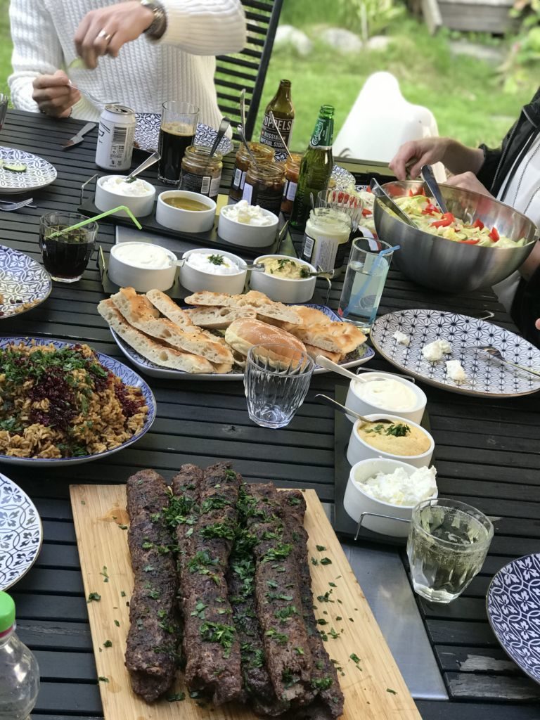 Gegrillte persische Kebabspieße